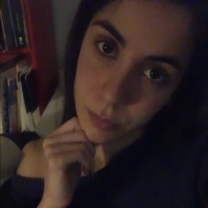 Meet your Posher, Claudia